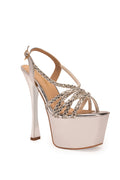 heels for miss universe